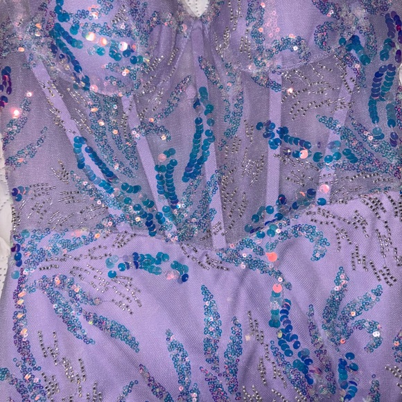Homecoming corset dress - Picture 2 of 6